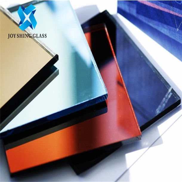 Las hojas de cristal coloreadas oro del espejo modifican el tamaño para requisitos particulares para el hotel/el apartamento