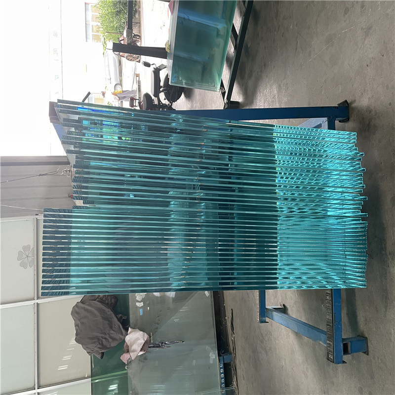 Vidrio templado ultraclaro de 8 mm 10 mm/vidrio de seguridad/vidrio templado/vidrio de puerta de ducha/vidrio de ventana/vidrio de sala de exposición/vidrio endurecido/vidrio de construcción/vidrio de ventana