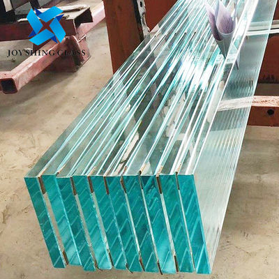 Forma personalizada de 8 mm de vidrio endurecido transparente de hierro bajo para muebles